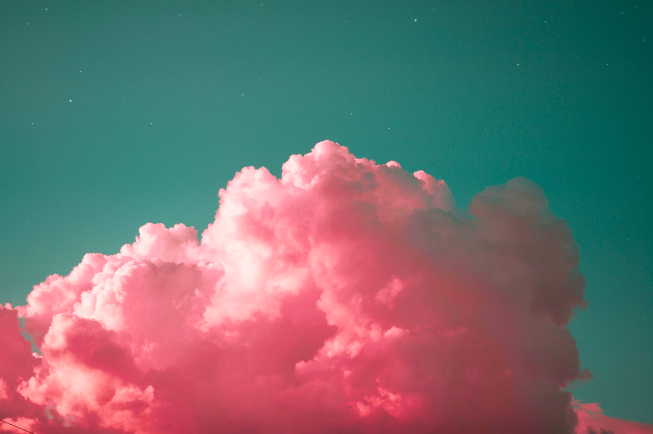 The beautiful pink and blue hues of a cloud in the sky. Raffaela Marescalco will guide you through these colors using Feng Shui.